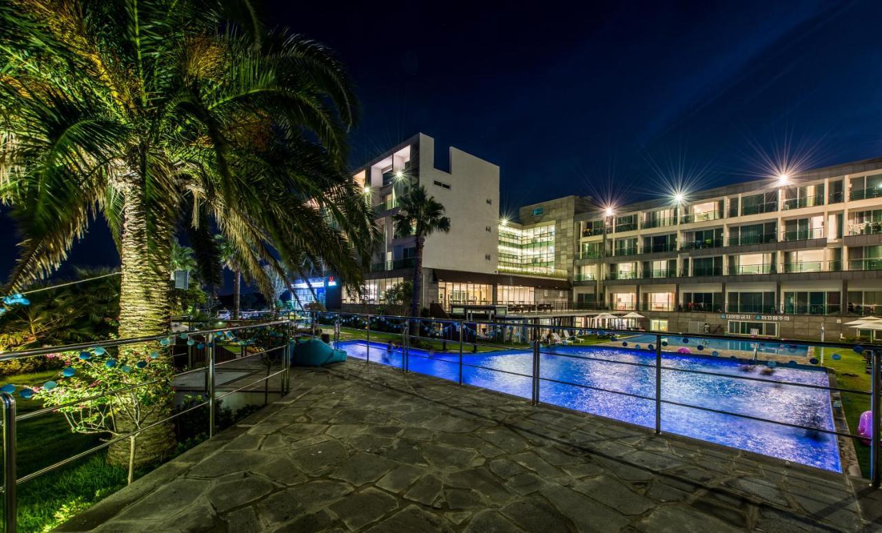 The Four Grace Resort Seogwipo Esterno foto