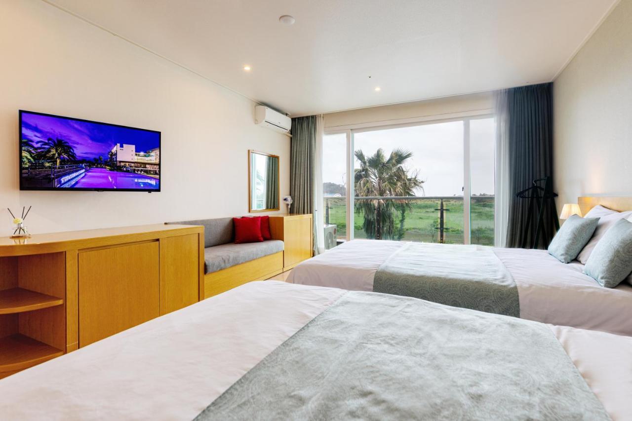 The Four Grace Resort Seogwipo Esterno foto
